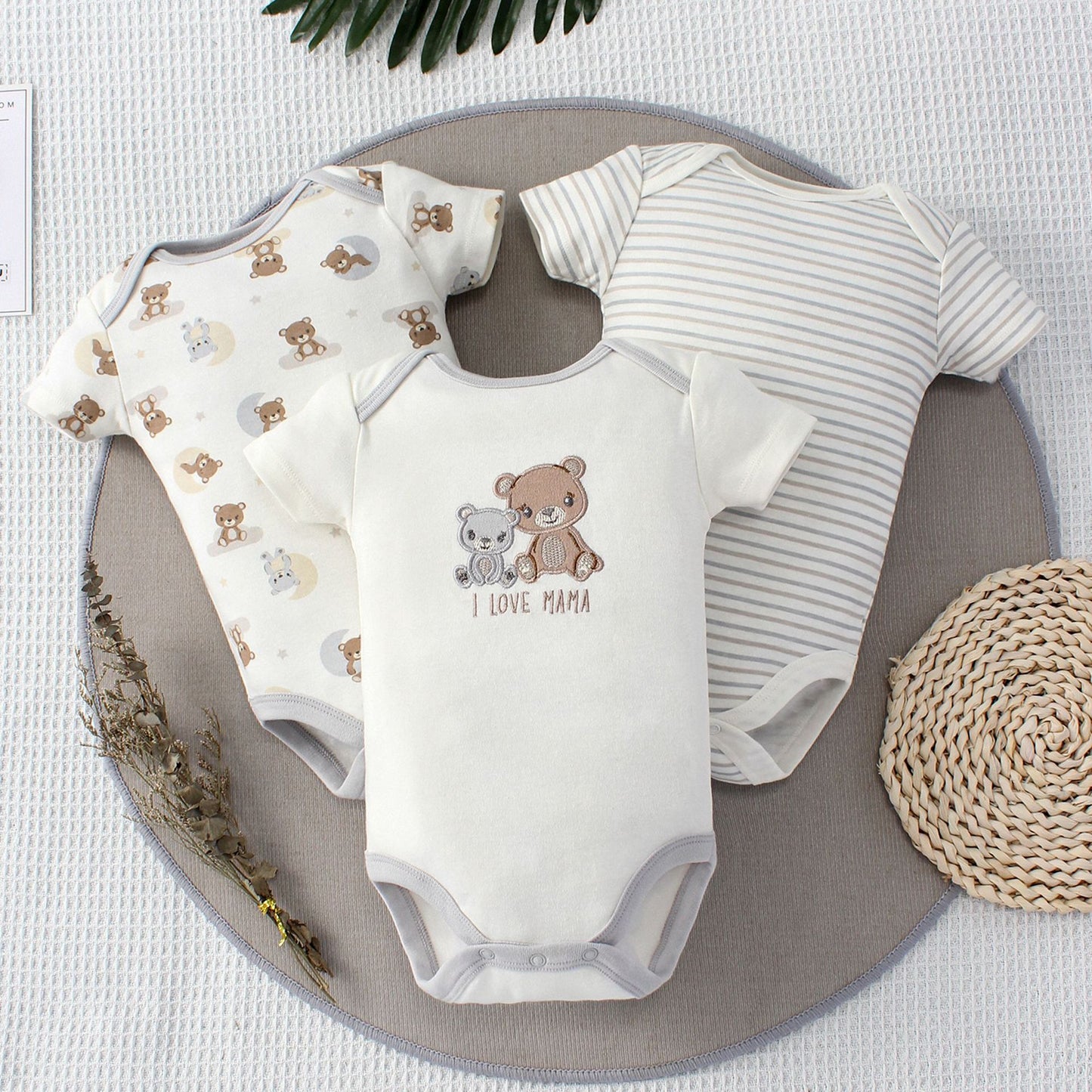 Baby Jumpsuit Fashion Three-Piece Set - Blue Giraffe Design