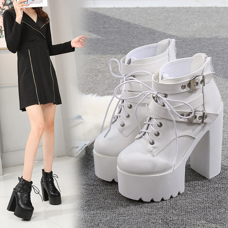 Super lightweight thick soled fashion boots
