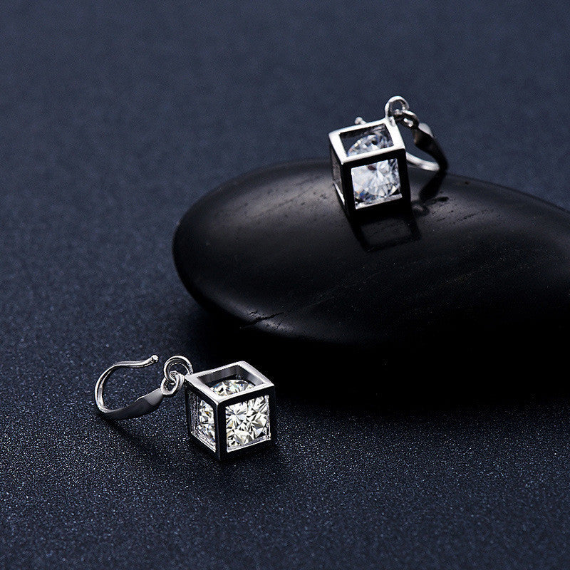 Women's Elegant Earrings and Necklace Set - Fashion Jewelry Collection
