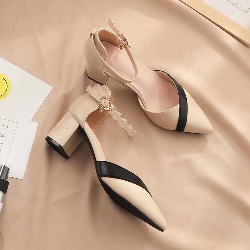 Color block Pointed Toe Mid-heel Sandals