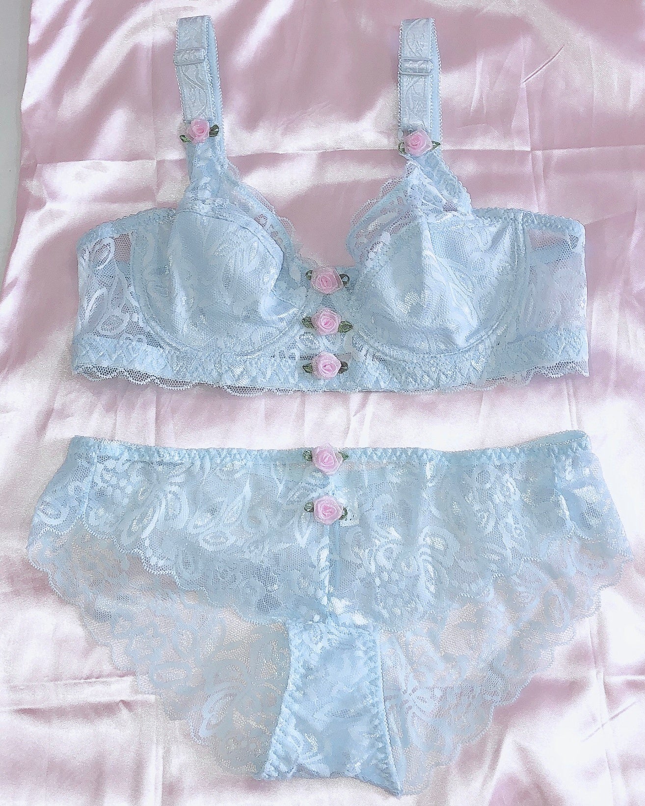 Women's Lace Support Bra - Comfortable Underwire Design