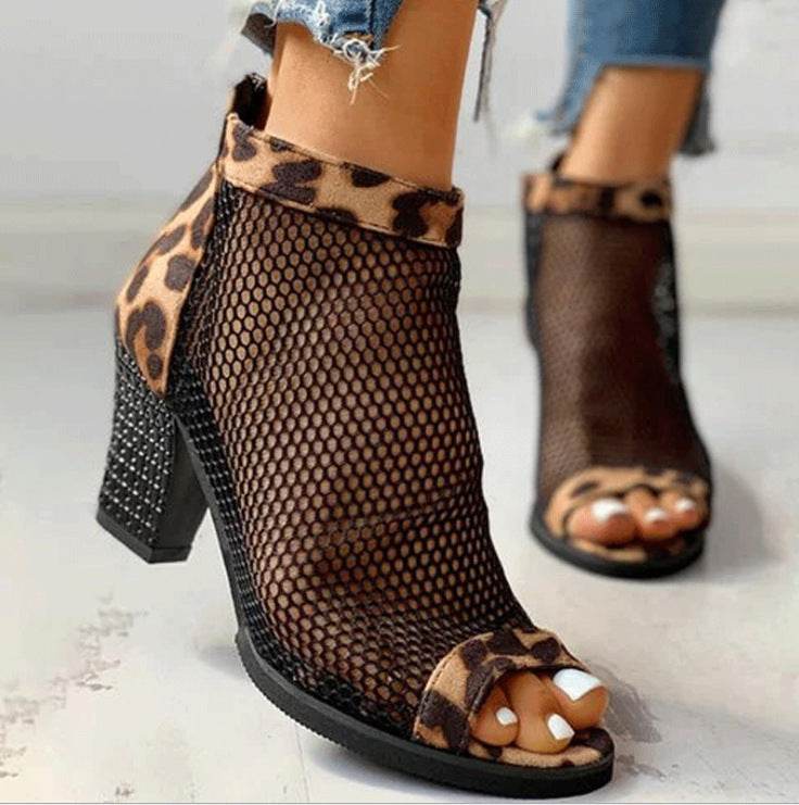 Large size thick heel mesh zipper sandals women - Millivan supplies