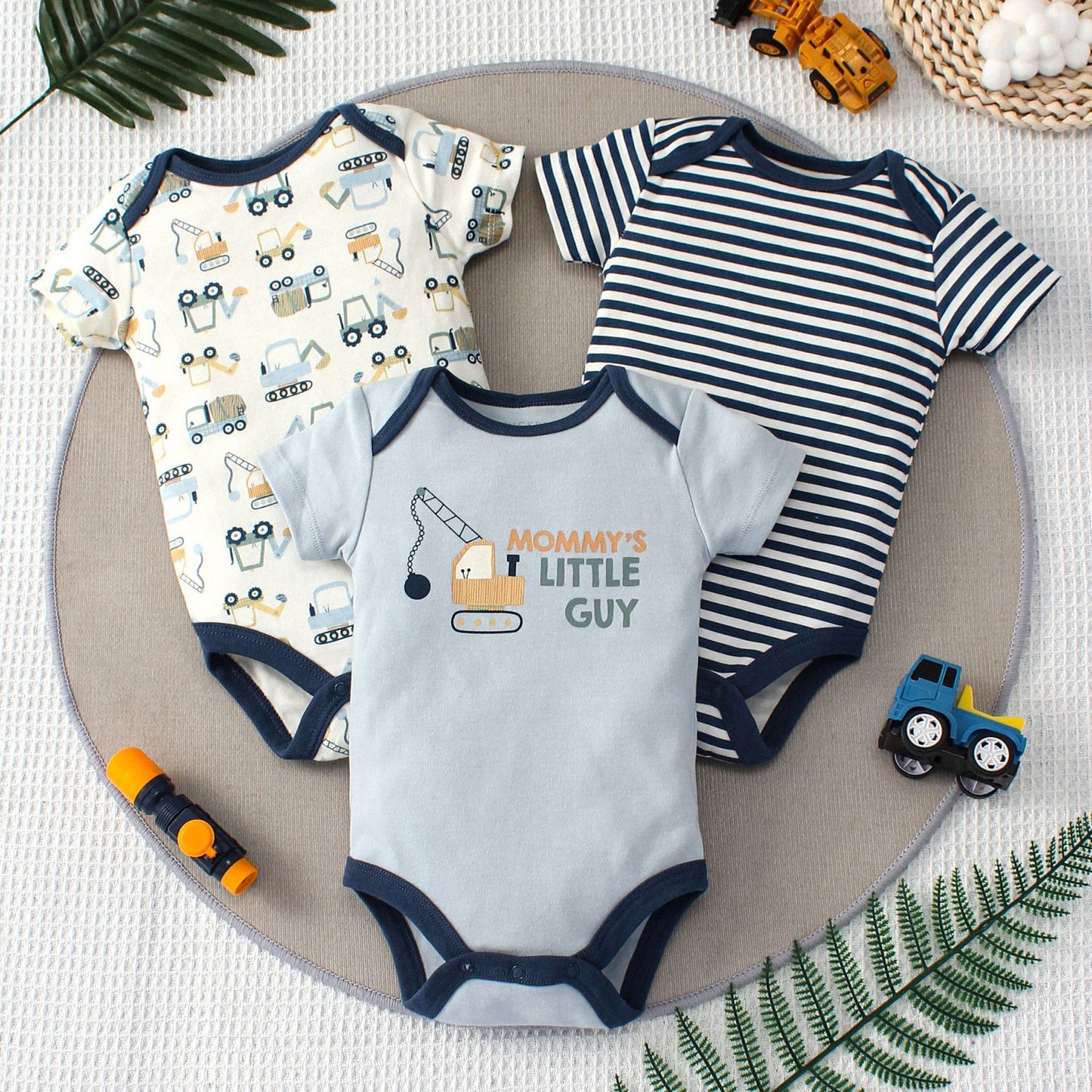 Baby Jumpsuit Fashion Three-Piece Set - Blue Giraffe Design