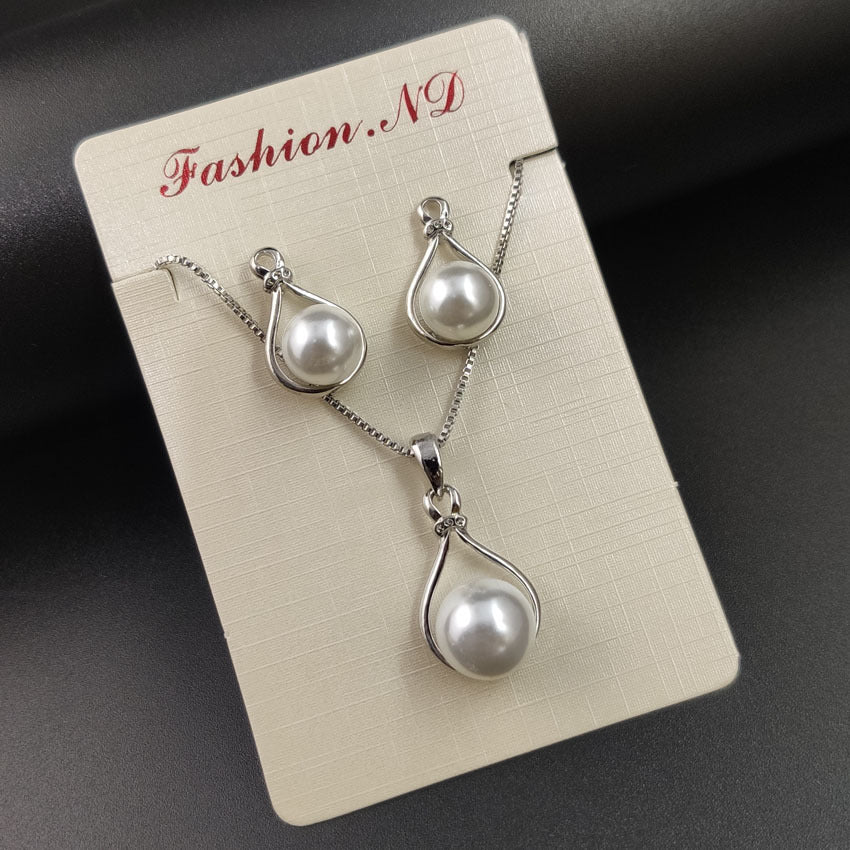 Elegant Alloy Jewelry Set - Fashion Personality Necklace with Matching Earrings