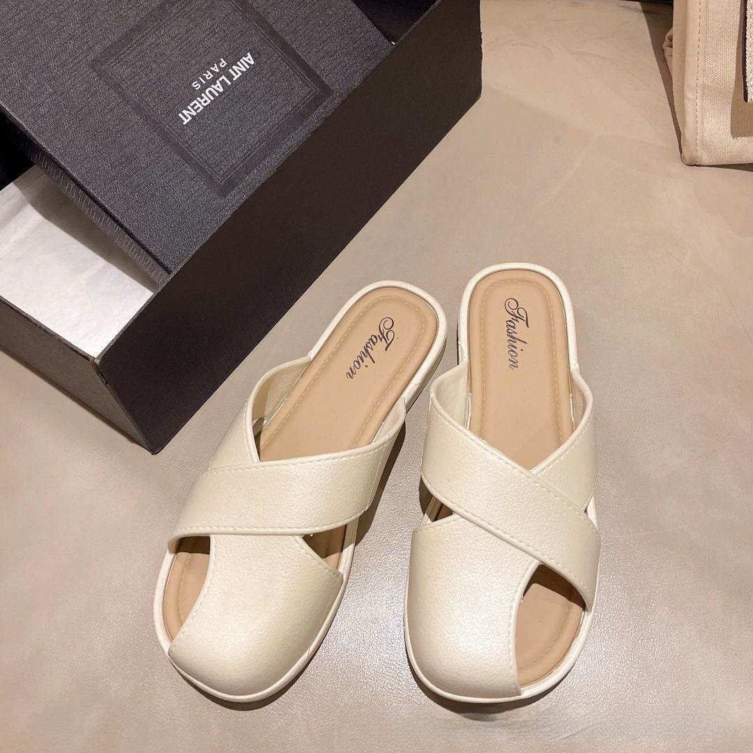 Outdoor Fashion French Lazy Flat Slippers Women's Toe Cap - Millivan supplies