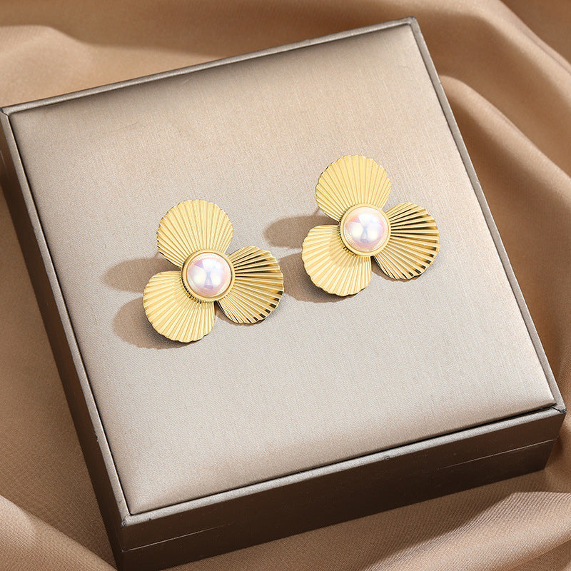 Women's Fashion Titanium Steel Trefoil Flower Pearl Earrings - Gold Plated