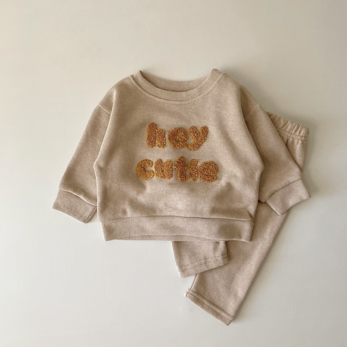Adorable Newborn Alphabet Embroidery Set - Long Sleeve Two-Piece Suit