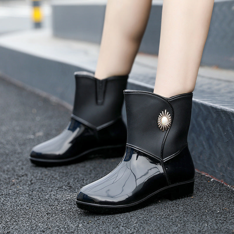 Women's Fashion Rain Boots - Non-Slip Warm Middle Tube Boots