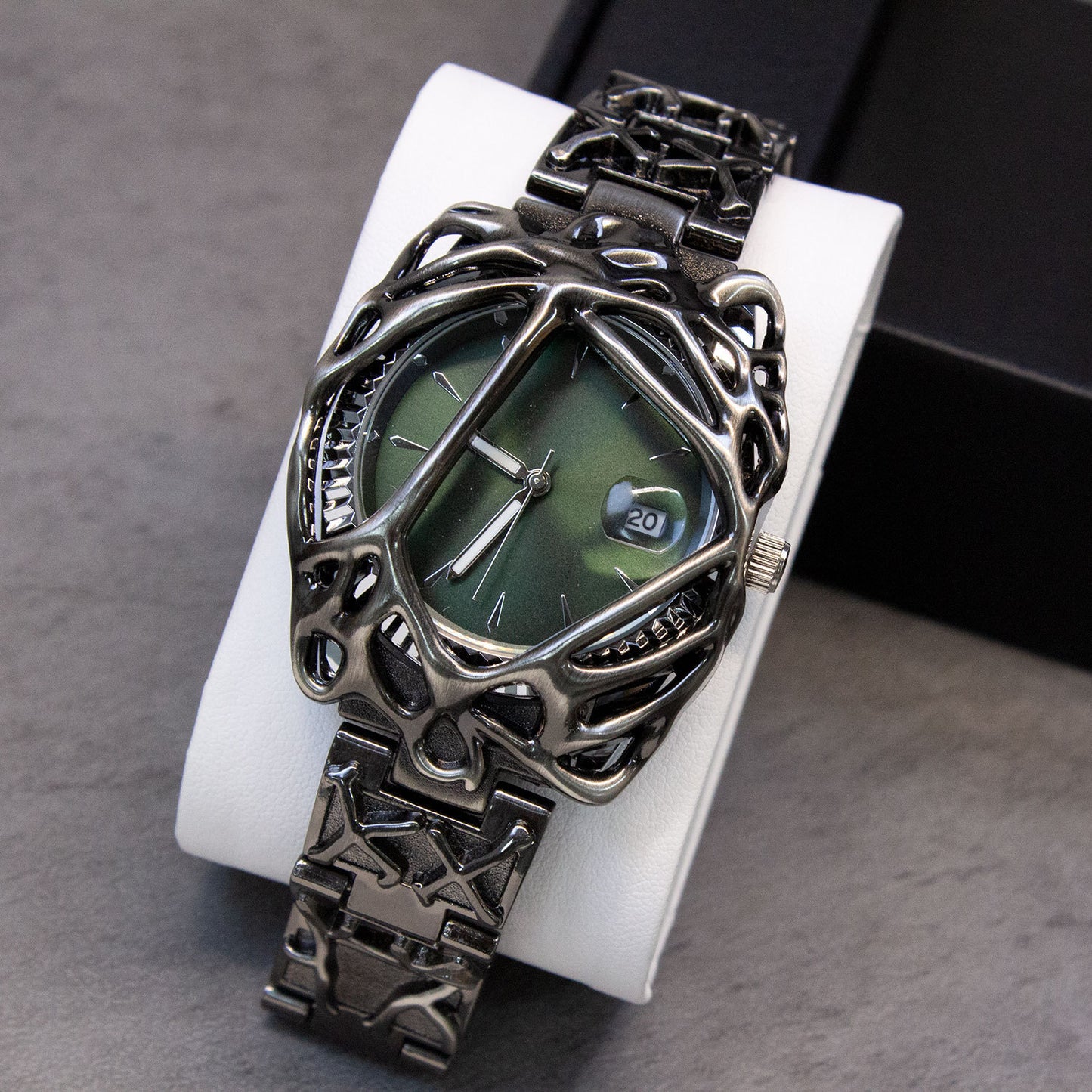 European Special-Shaped Watch - Advanced Design