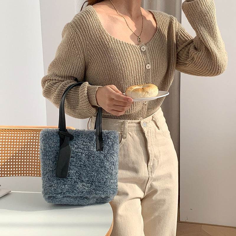 Women Solid Color Fashion Cute Plush Bag - Millivan supplies