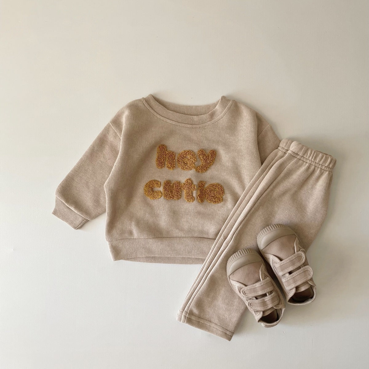 Adorable Newborn Alphabet Embroidery Set - Long Sleeve Two-Piece Suit