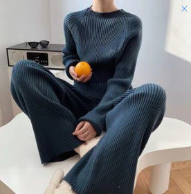 Retro Fashion New Warm Split Sweater Suit