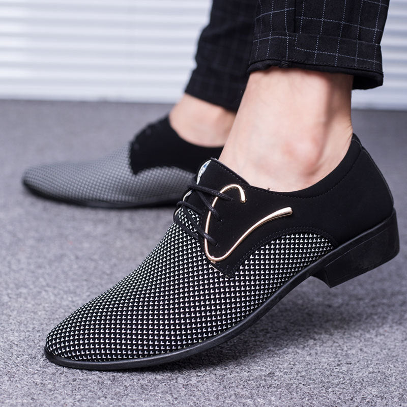 E-commerce New Men's Leather Shoes - Tooling Style Cross Strap Work Shoes