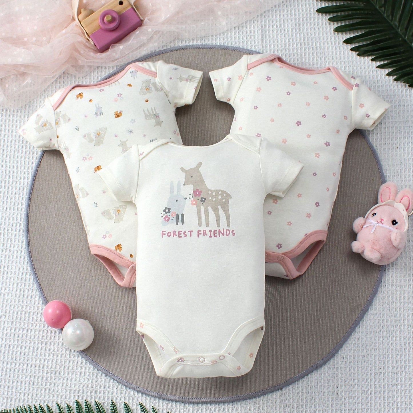 Baby Jumpsuit Fashion Three-Piece Set - Blue Giraffe Design