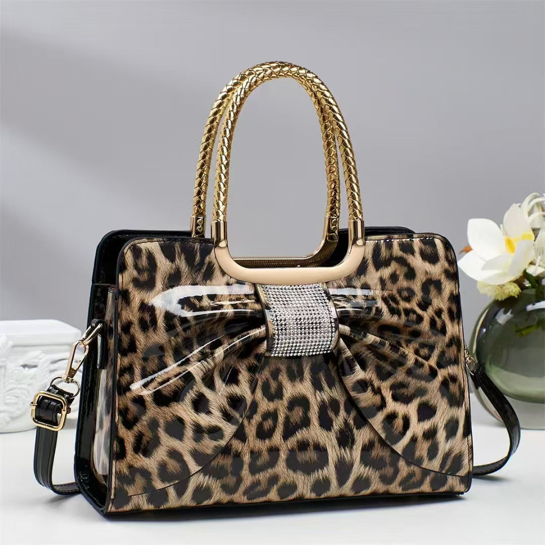 Félin Crystal-Stud Leopard Chain Lock Bag