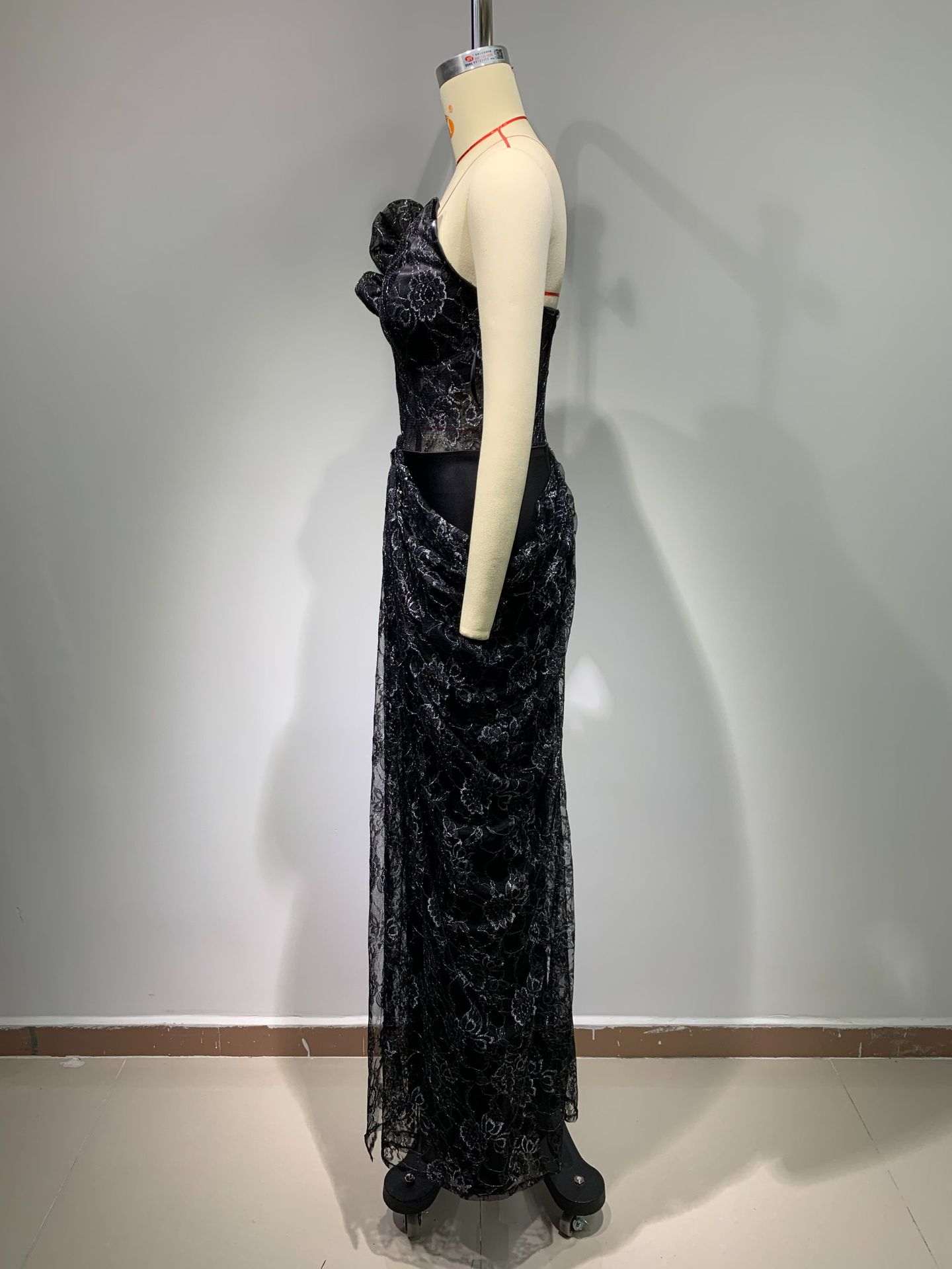 Women's Sleeveless Backless Floral Lace Bodycon Maxi Dress | Black | S–L