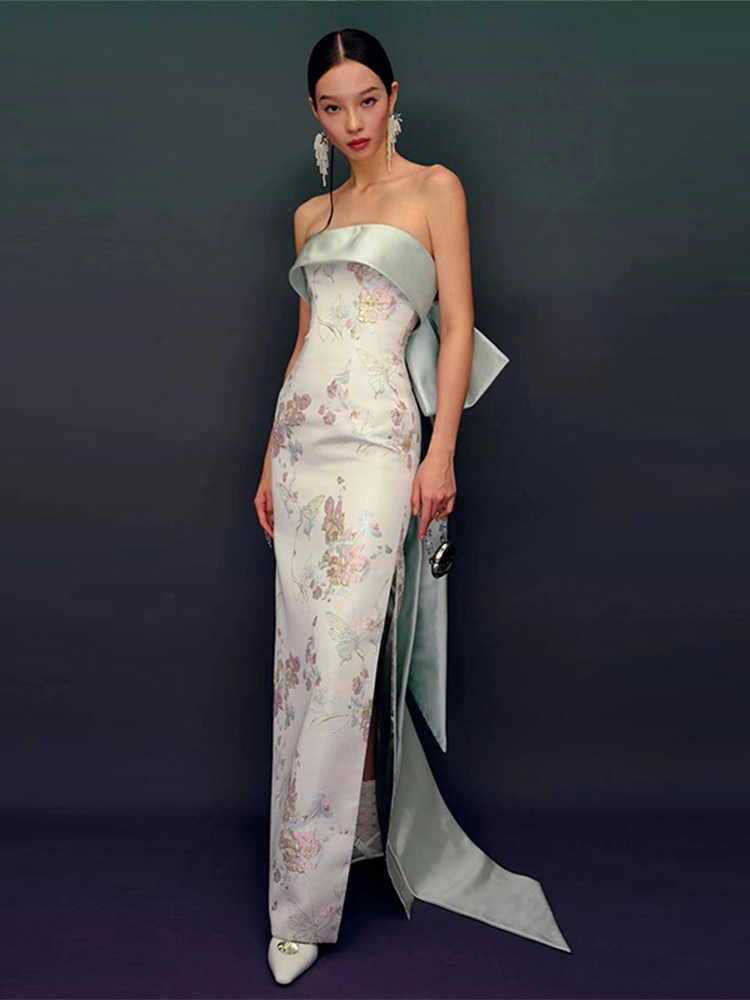 The Azur Sirène Bridal Gown