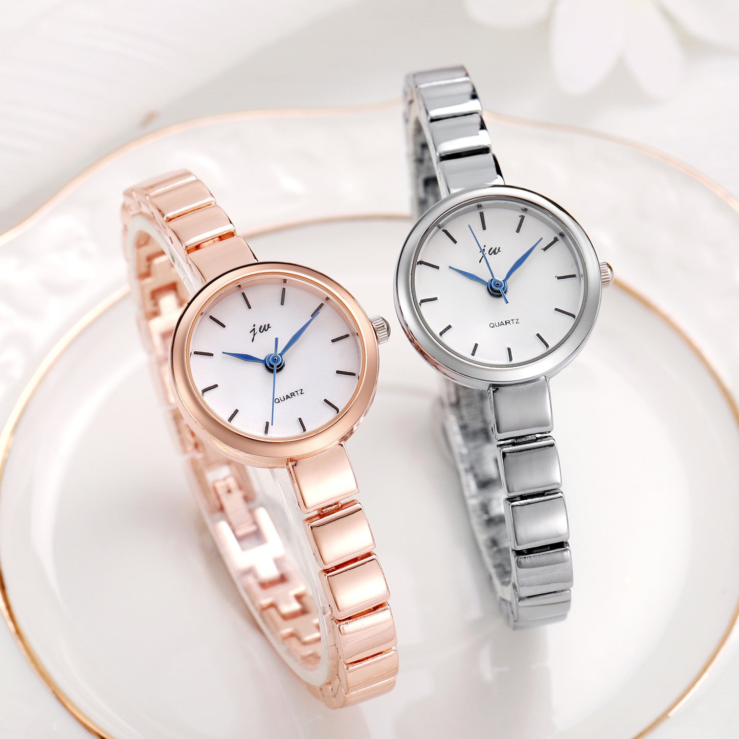 Niche Steel Women's Watch - Simple Elegance