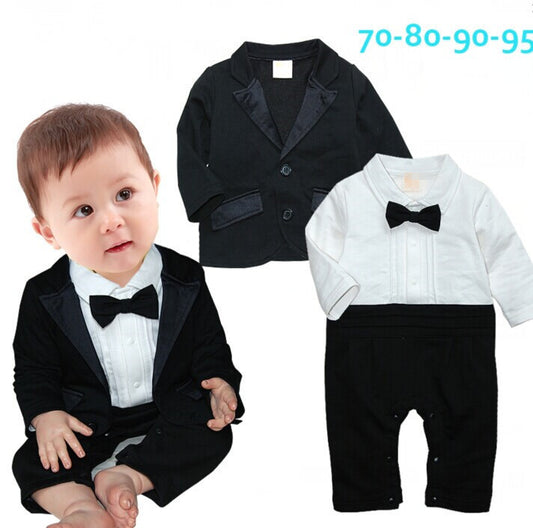 Baby boy, a long-sleeved suit