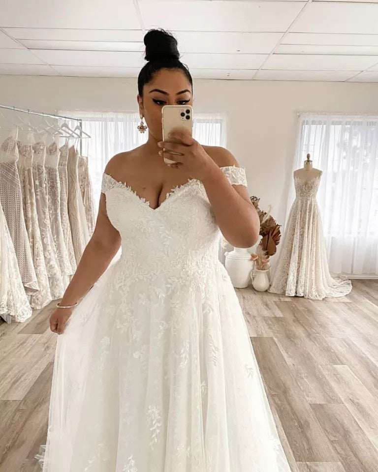 Off-Shoulder A-Line Mesh Wedding Dress | White | US 2–16