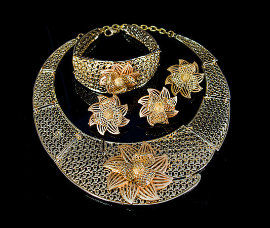 Alloy Jewelry Four-piece Necklace, Bracelet, Earrings, Ring