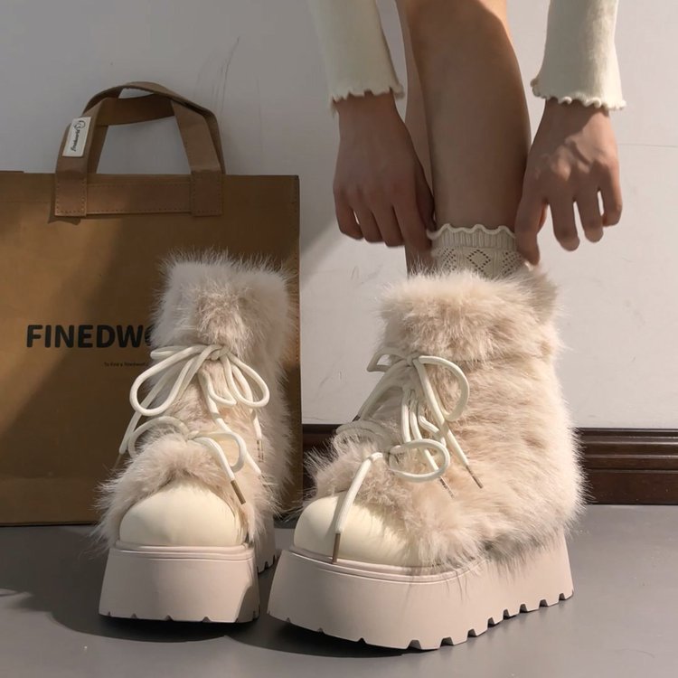 Le Caldus — Faux-Fur Slip-On Lace-Detail Mid-Calf Snow Boots