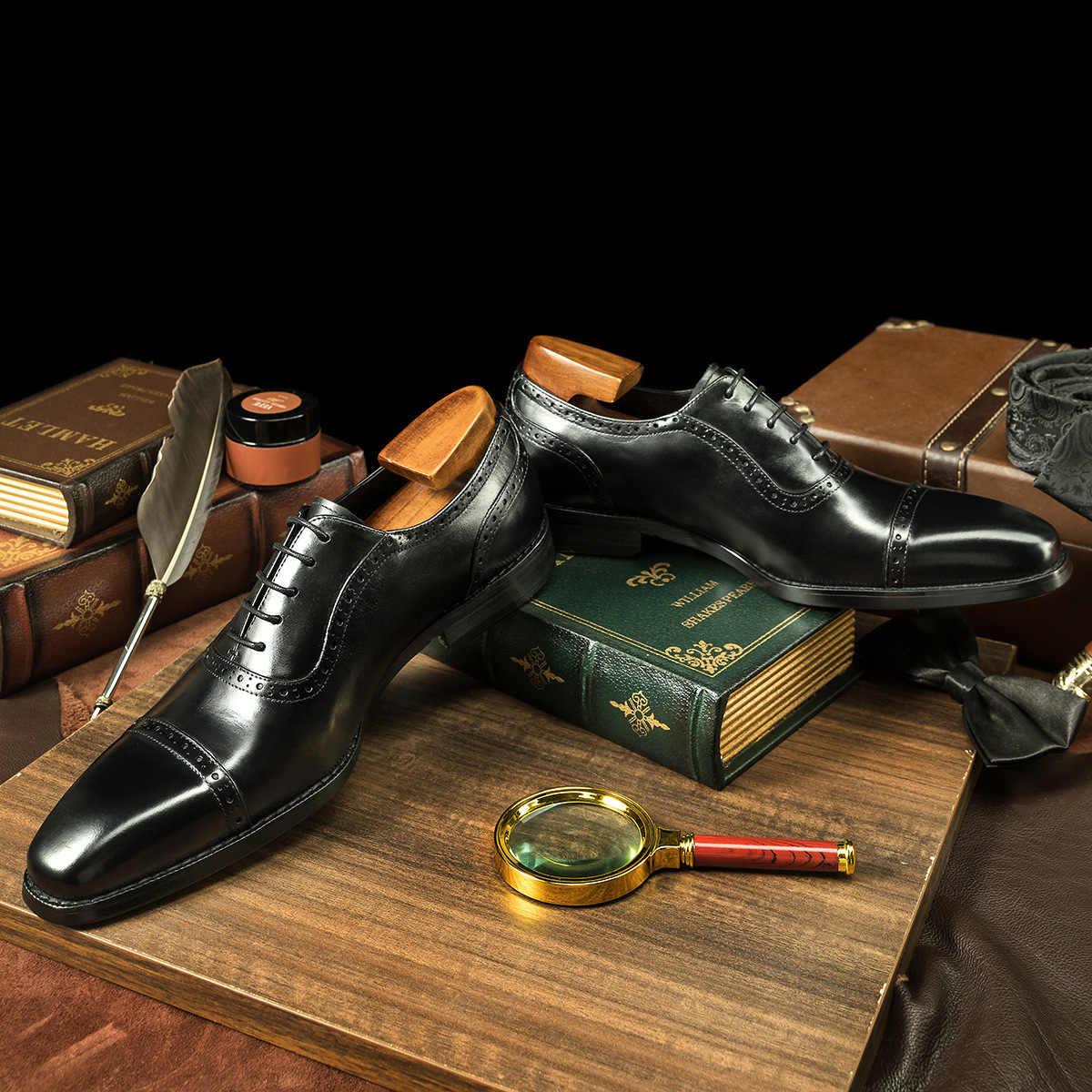 Men waxed cowhide leather shoes by Millivan 