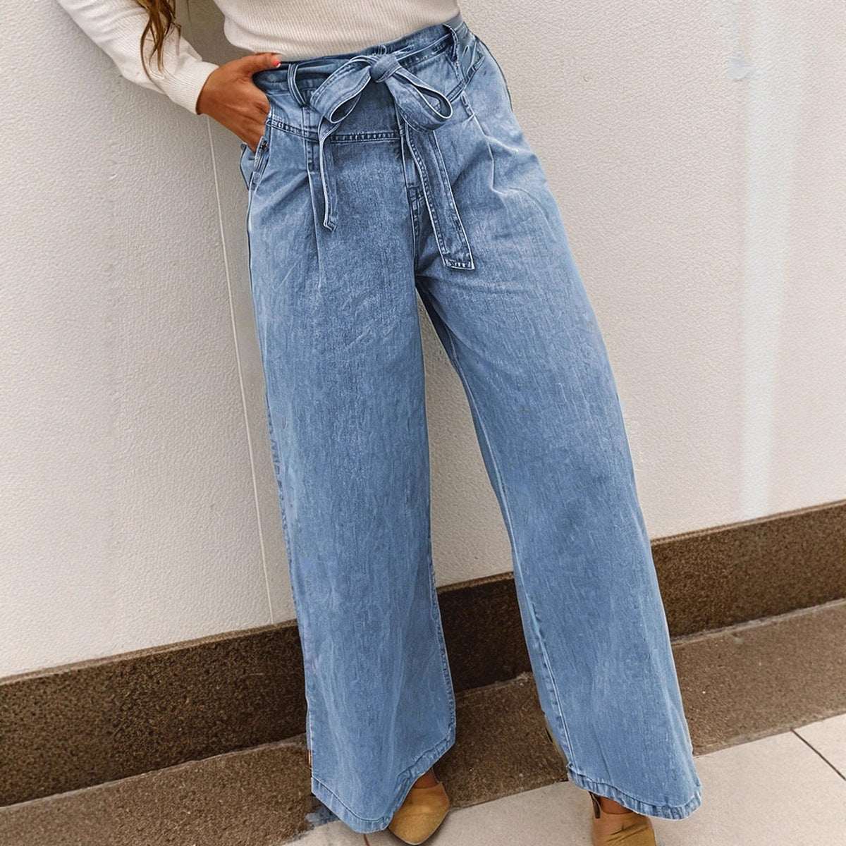 Women's High-Waist Straight-Leg Jeans With Bow Detail | Light Blue | UK 4–14