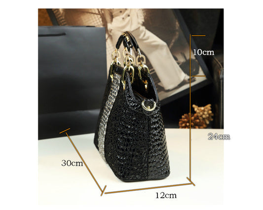 Black handbag with measurements on a white background