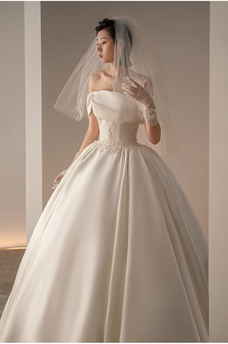 The Rétro Satiné Bridal Gown