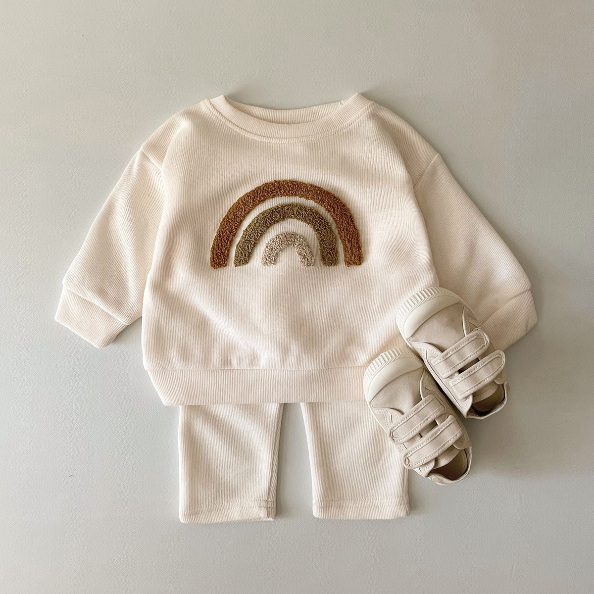 Adorable Newborn Alphabet Embroidery Set - Long Sleeve Two-Piece Suit