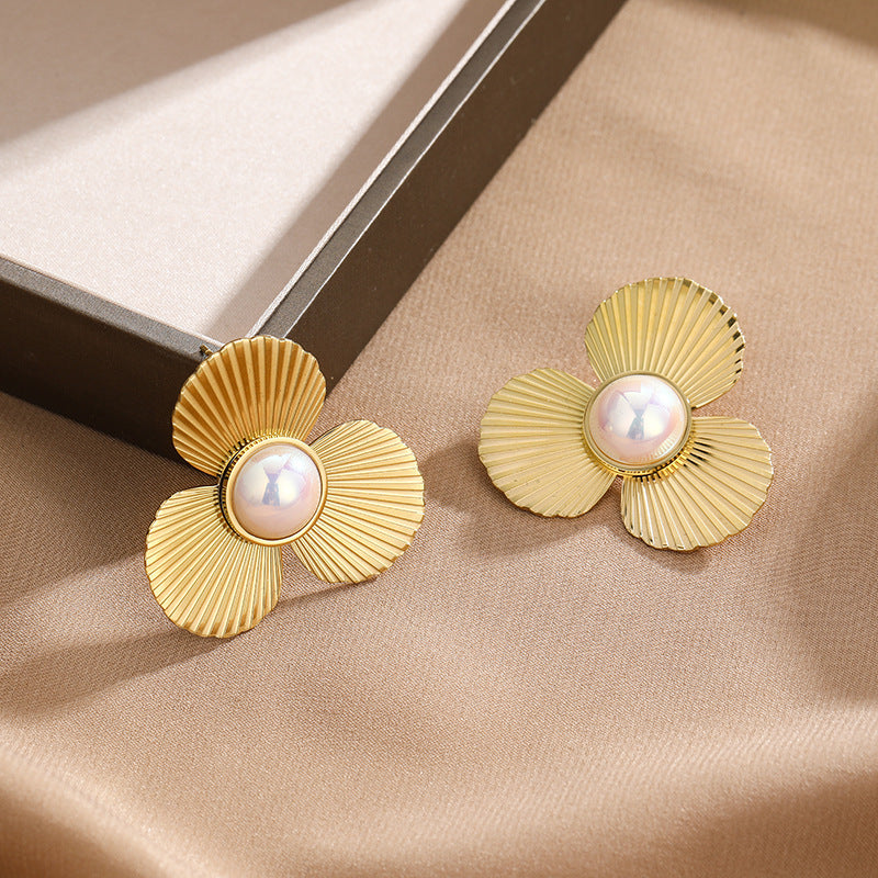 Women's Fashion Titanium Steel Trefoil Flower Pearl Earrings - Gold Plated