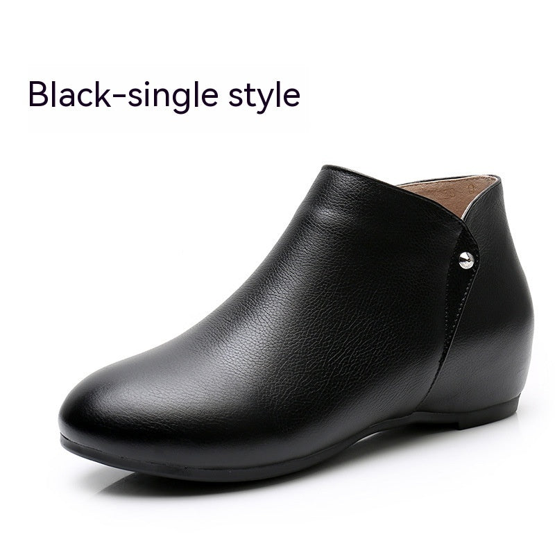 Black ankle boot on a white background with text 'Black-single style'.