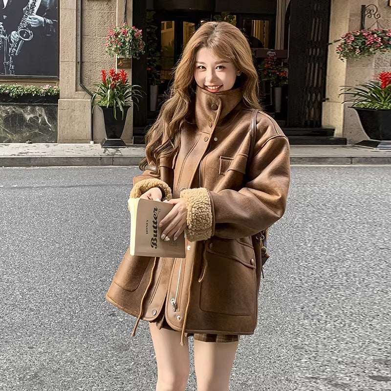 Women's Thickened Lambskin Coat – Integrated Lambswool Fur Lining Loose Turn-Down Collar Winter Coat | Brown | XS–XL